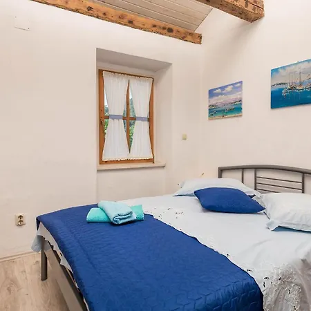 Lovely In Tatil Evi Banjol